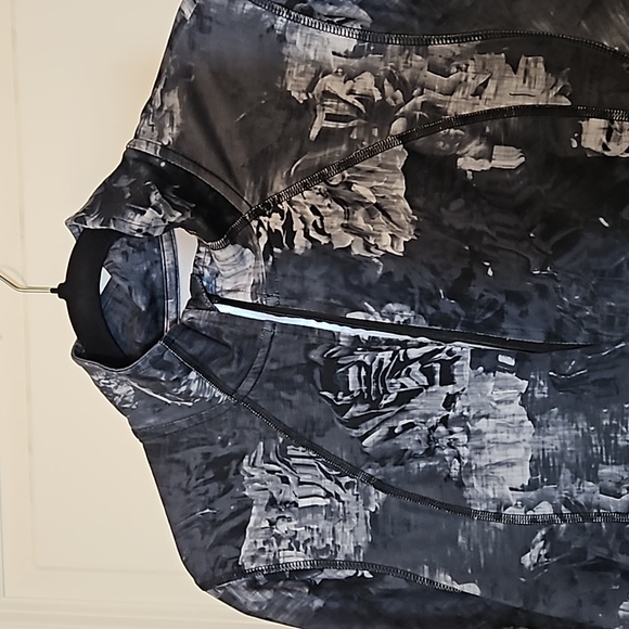 Woman's Athletic Pull Over - Picture 2 of 7